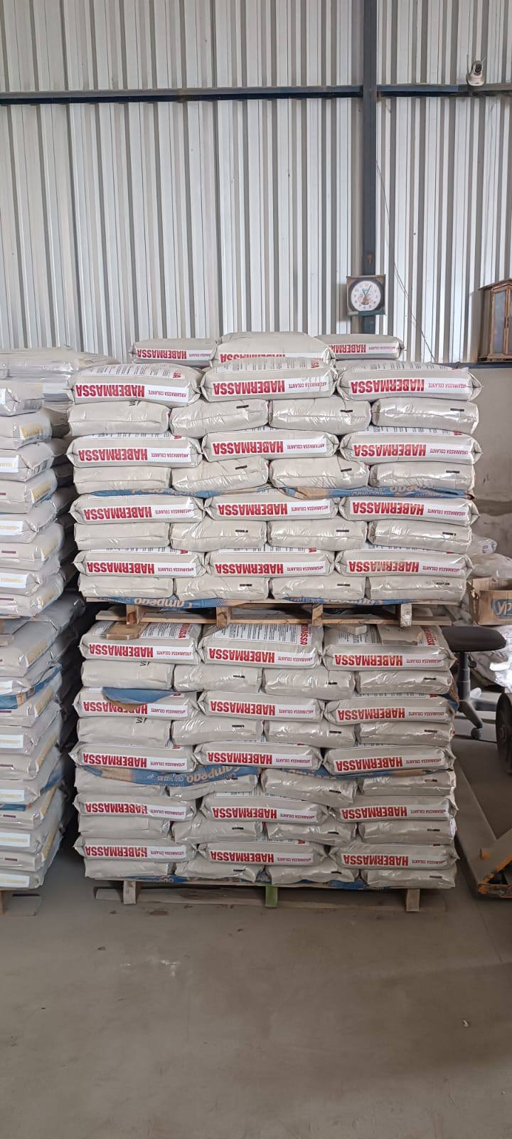 Pallets de argamassa Habermassa armazenados na fábrica em Rio Claro-SP.